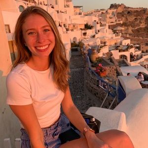 Meet your Posher, Emily